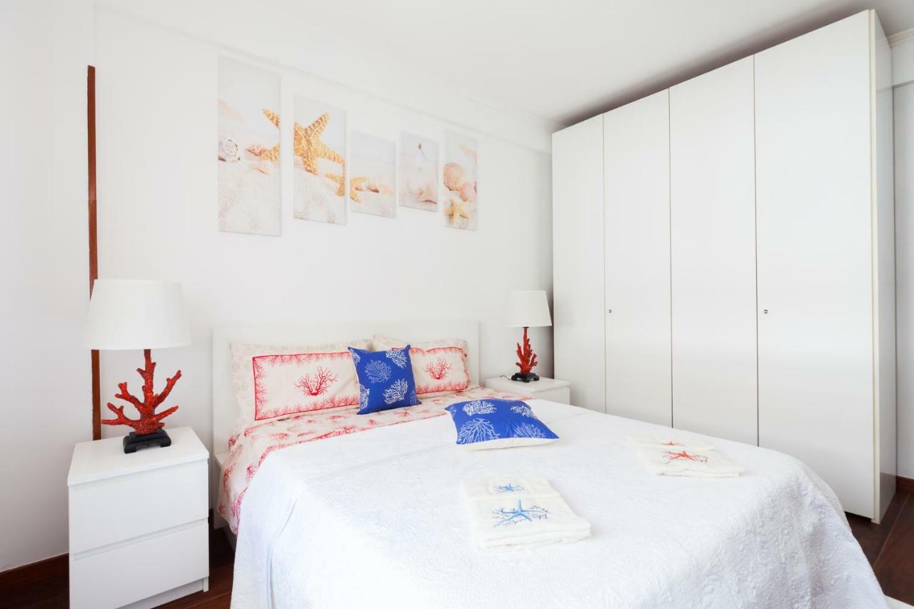 Apartment Titty House *